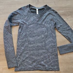 Lululemon Swifty Long Sleeve Top Size 8